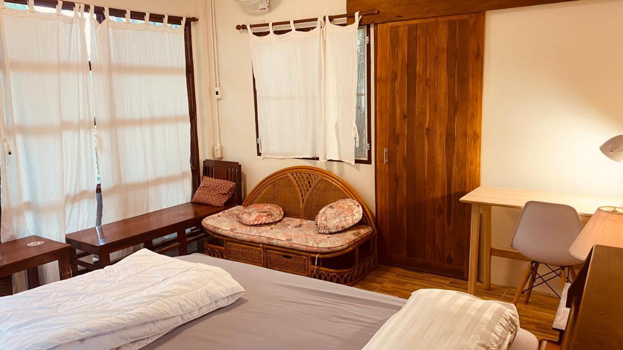 Brown House Chiangdao Hostel Chiang Dao Bagian luar foto