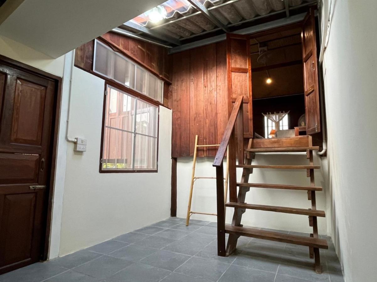 Brown House Chiangdao Hostel Chiang Dao Bagian luar foto